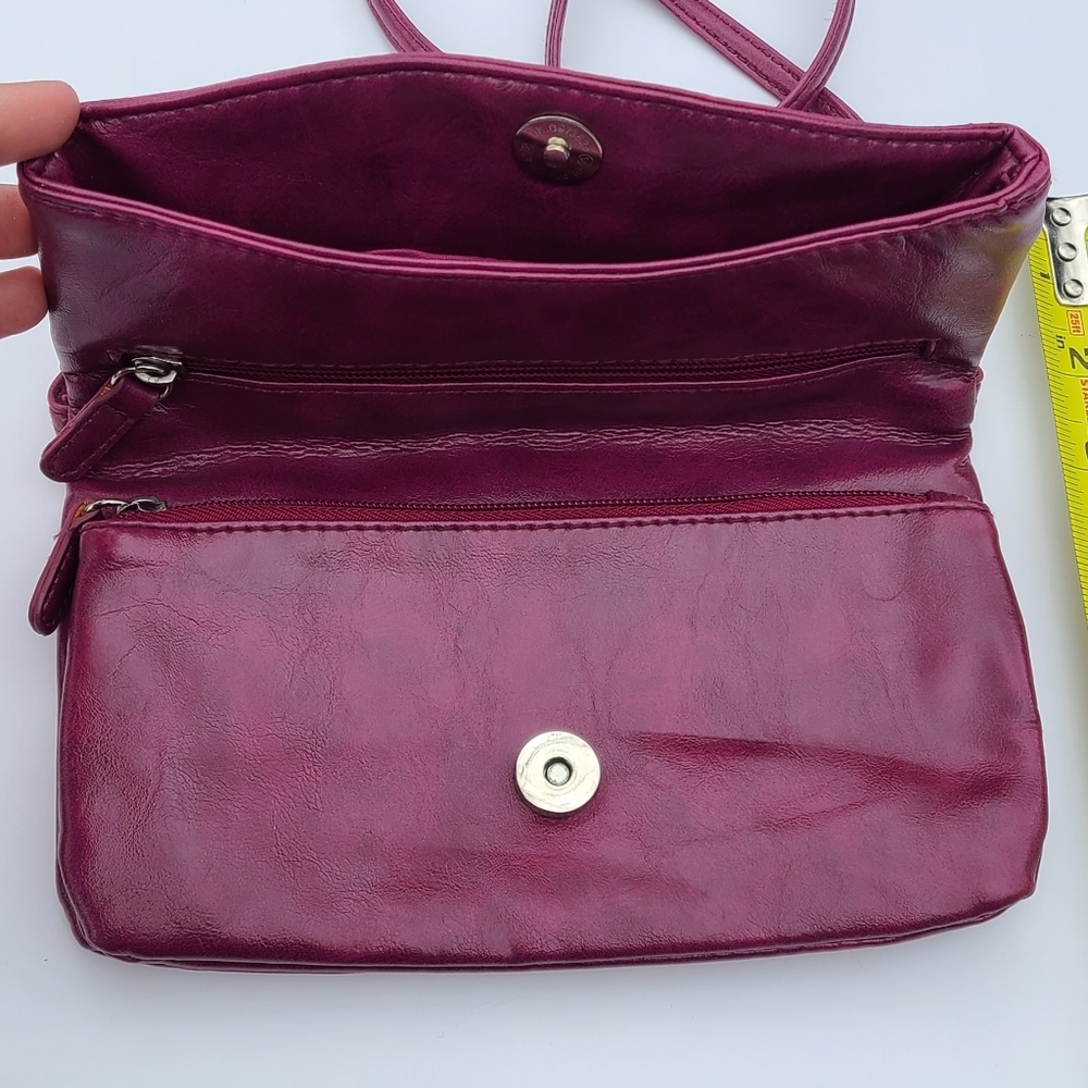 Dark pink purse crossbody folds into small wallet size purse with zippers - Picture 2 of 9